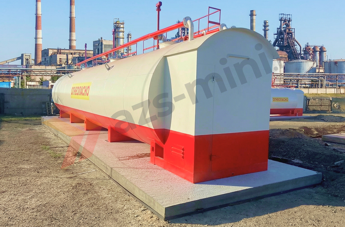 Несколько контейнеров хранения топлива, объединённых в единую систему